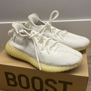 Yeezy 350 Boost V2 Cream/Triple White Low Top Sneakers